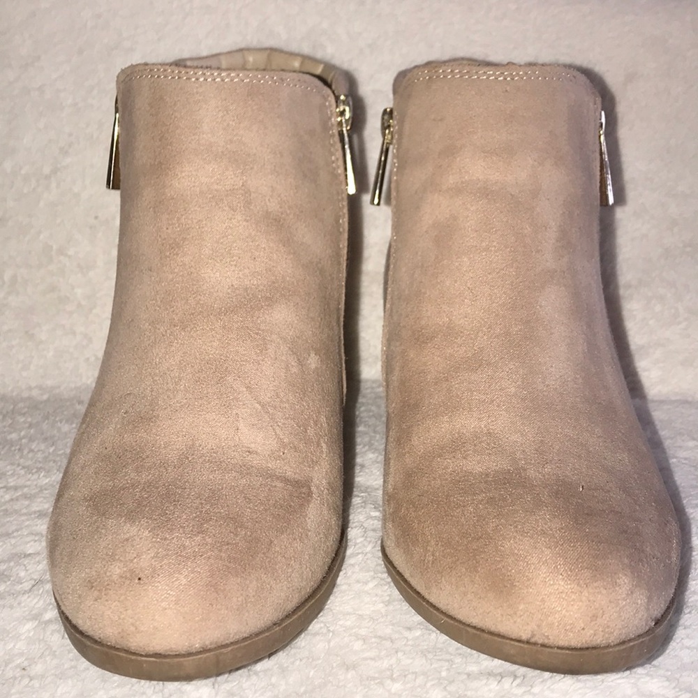 Francesca’s Tan booties